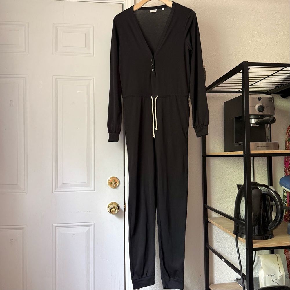 KOTN black knit soft‎ cotton long sleeve jogger straight leg jumpsuit